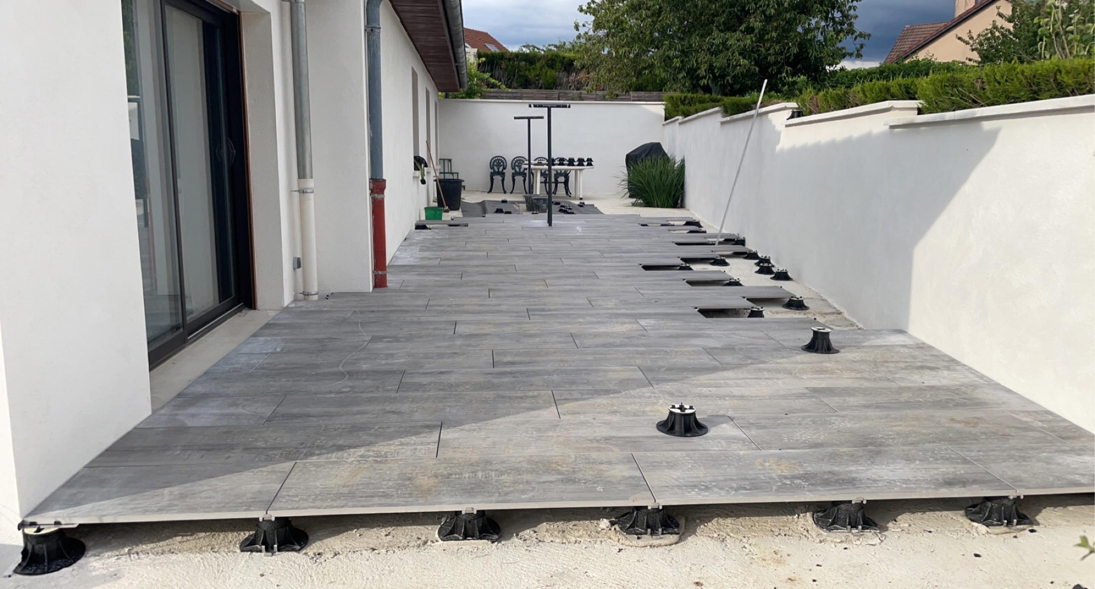 Terrasse en carrelage
